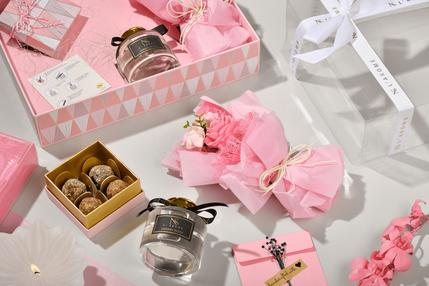 Pink Hamper Trays